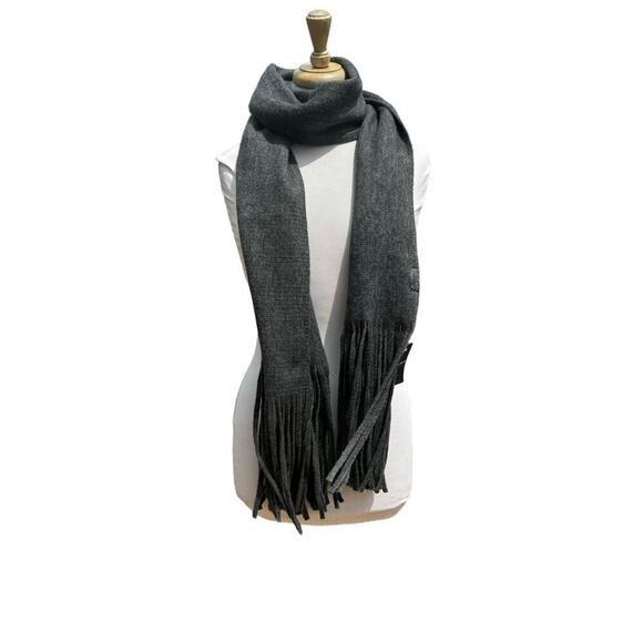 NWT! LUCKY Long-Fringe Soft Oversized Gray Scarf - Picture 1 of 13